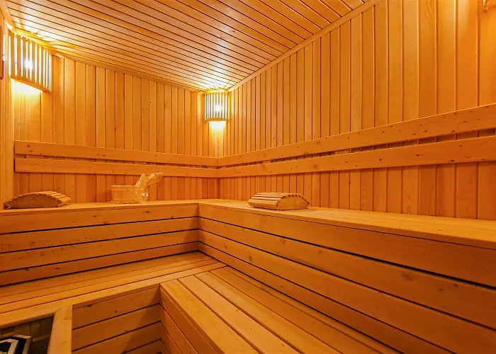 Sifir Muhtesem Havuzlu Aileye Oezel 1e1 Rezidans Aparthotel 3*