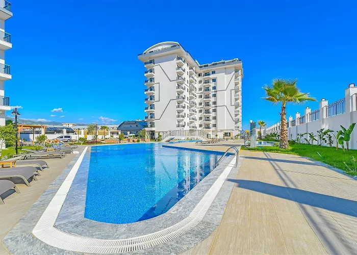 Sifir Muhtesem Havuzlu Aileye Oezel 1e1 Rezidans Aparthotel 3*