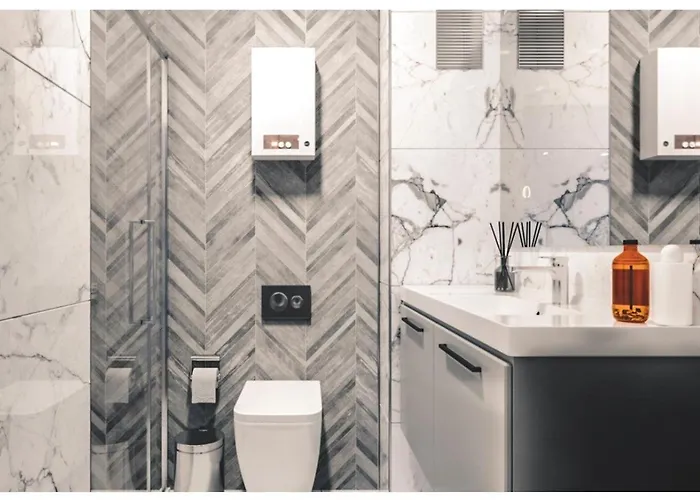 Sifir Muhtesem Havuzlu Aileye Oezel 1e1 Rezidans 3* Alanya