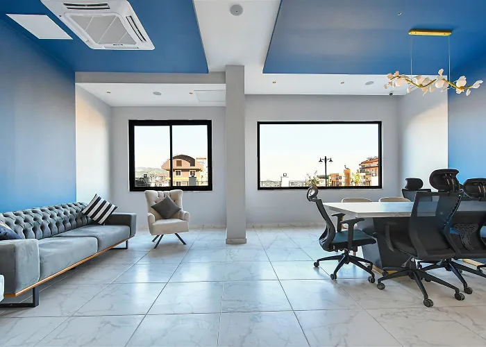 Sifir Muhtesem Havuzlu Aileye Oezel 1e1 Rezidans 3* Alanya