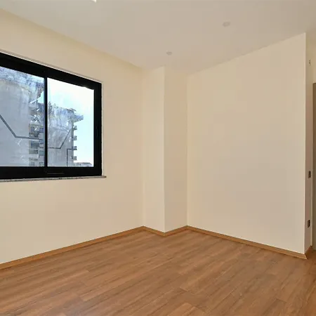 Apartmanhotel Sifir Muhtesem Havuzlu Aileye Oezel 1e1 Rezidans 3*