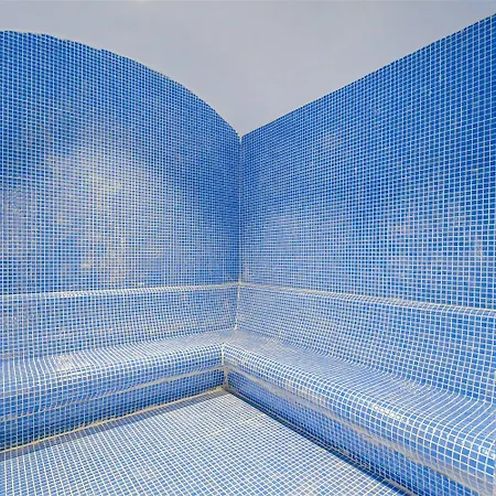 Sifir Muhtesem Havuzlu Aileye Oezel 1e1 Rezidans Apartmanhotel